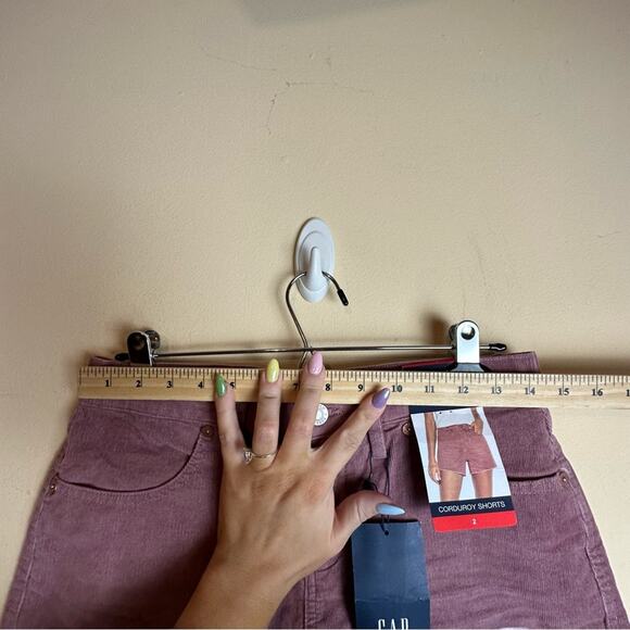 GAP Corduroy Shorts Mauve Nostalgia Rose Pink Cut-Off Frayed Hem Women’s Size 2 - Picture 12 of 15